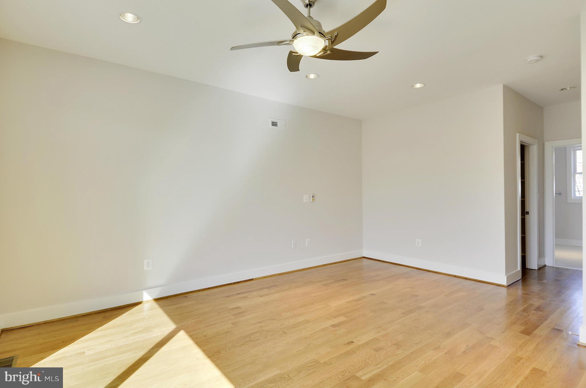 1350 K Street Southeast Washington, DC 20003 - Photo 17 of 28 a view of an empty room