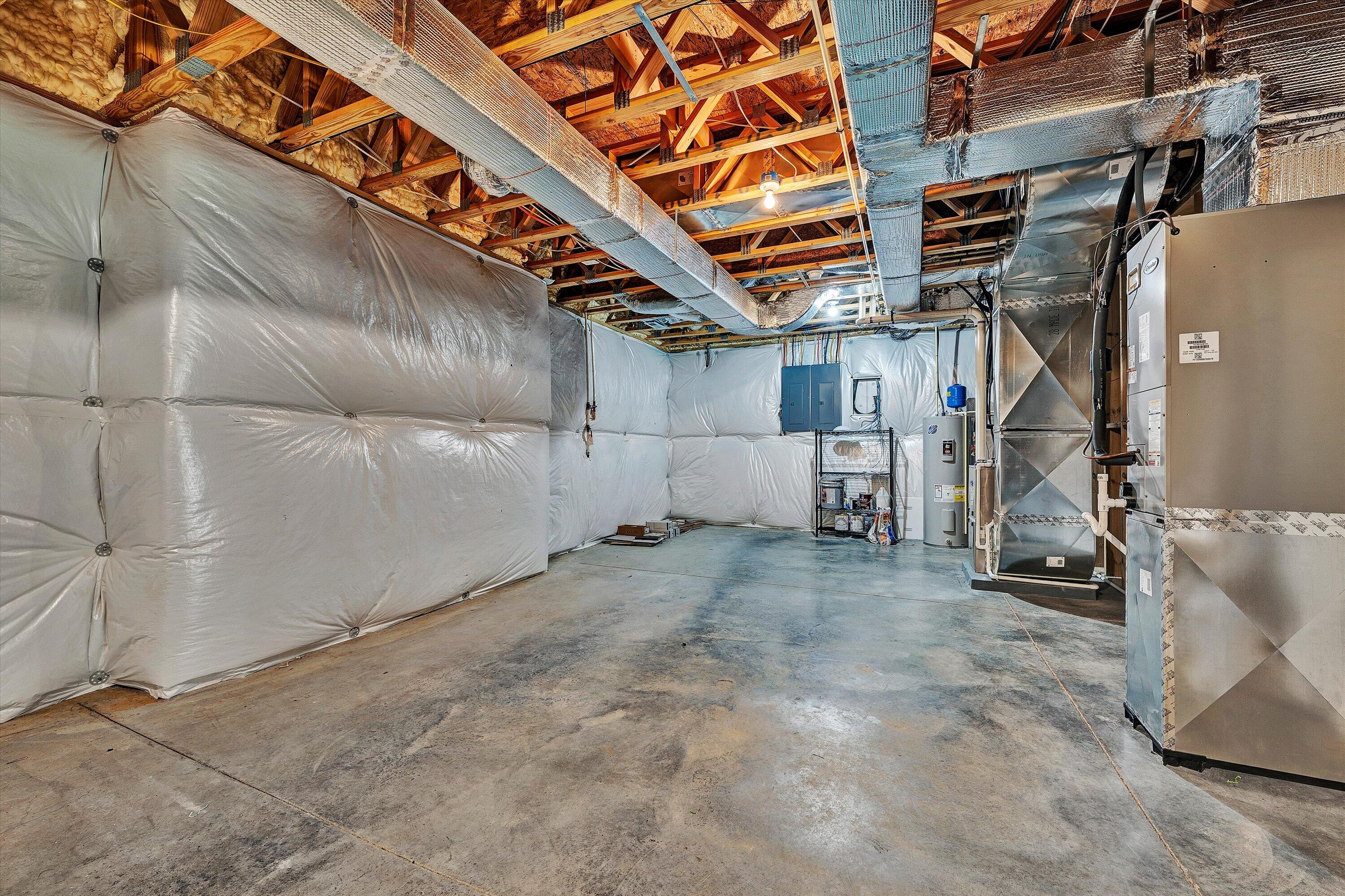 6981 Fairway Ridge Road Salem, VA 24153 - Photo 45 of 53 a view of a garage