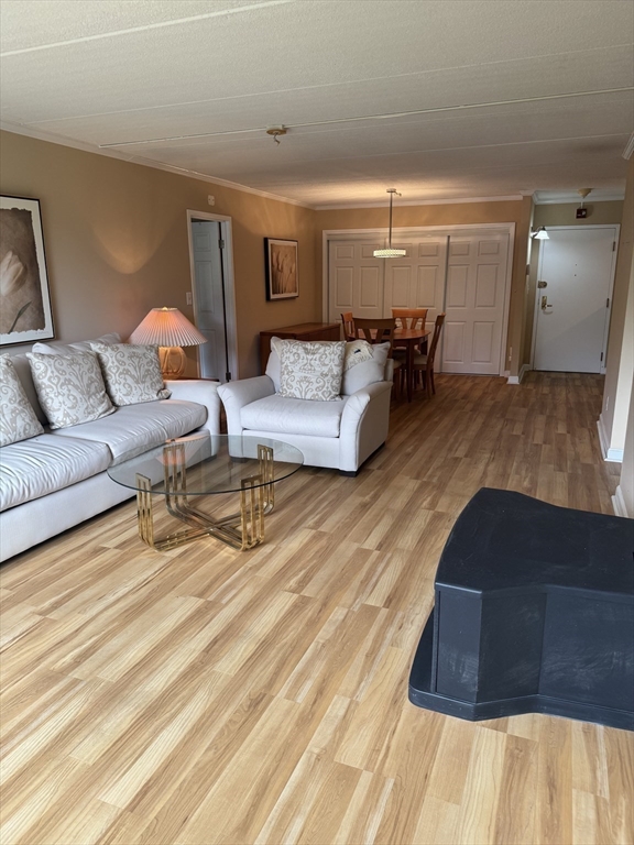 1500 Worcester Road, Unit 605 Framingham, MA 01702 - Photo 4 of 40