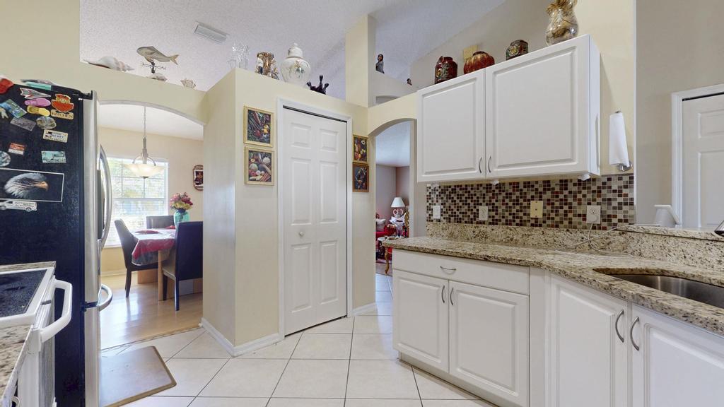 435 Southwest Ridgecrest Drive Port St. Lucie, FL 34953 - Photo 21 of 75 iPixx_01_18