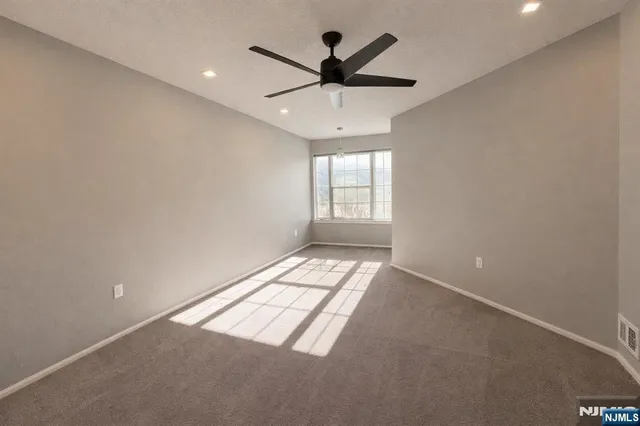 $2,550 | 1023 Castle Road, Mahwah, NJ 07430