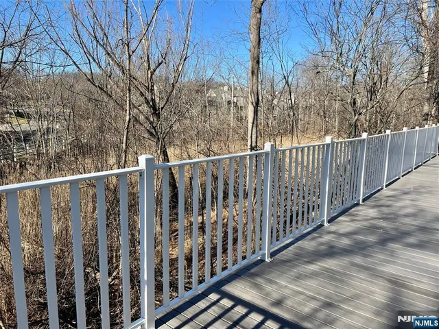 $2,550 | 1023 Castle Road, Mahwah, NJ 07430