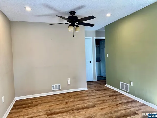 $2,550 | 1023 Castle Road, Mahwah, NJ 07430