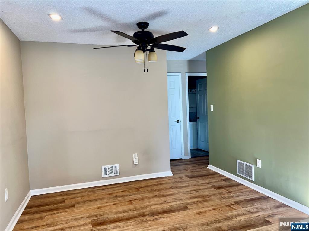 1023 Castle Road Mahwah, NJ 07430 - Photo 7 of 15