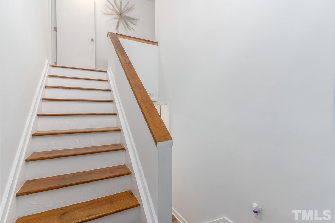 728 Godwin Court Raleigh, NC 27606 - Photo 4 of 25 a view of entryway