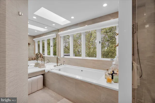 $599,500 | 701 Sunshine Lakes Drive, Voorhees, NJ 08043