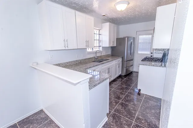 $1,850 | 918 Littleport Lane, Channelview, TX 77530