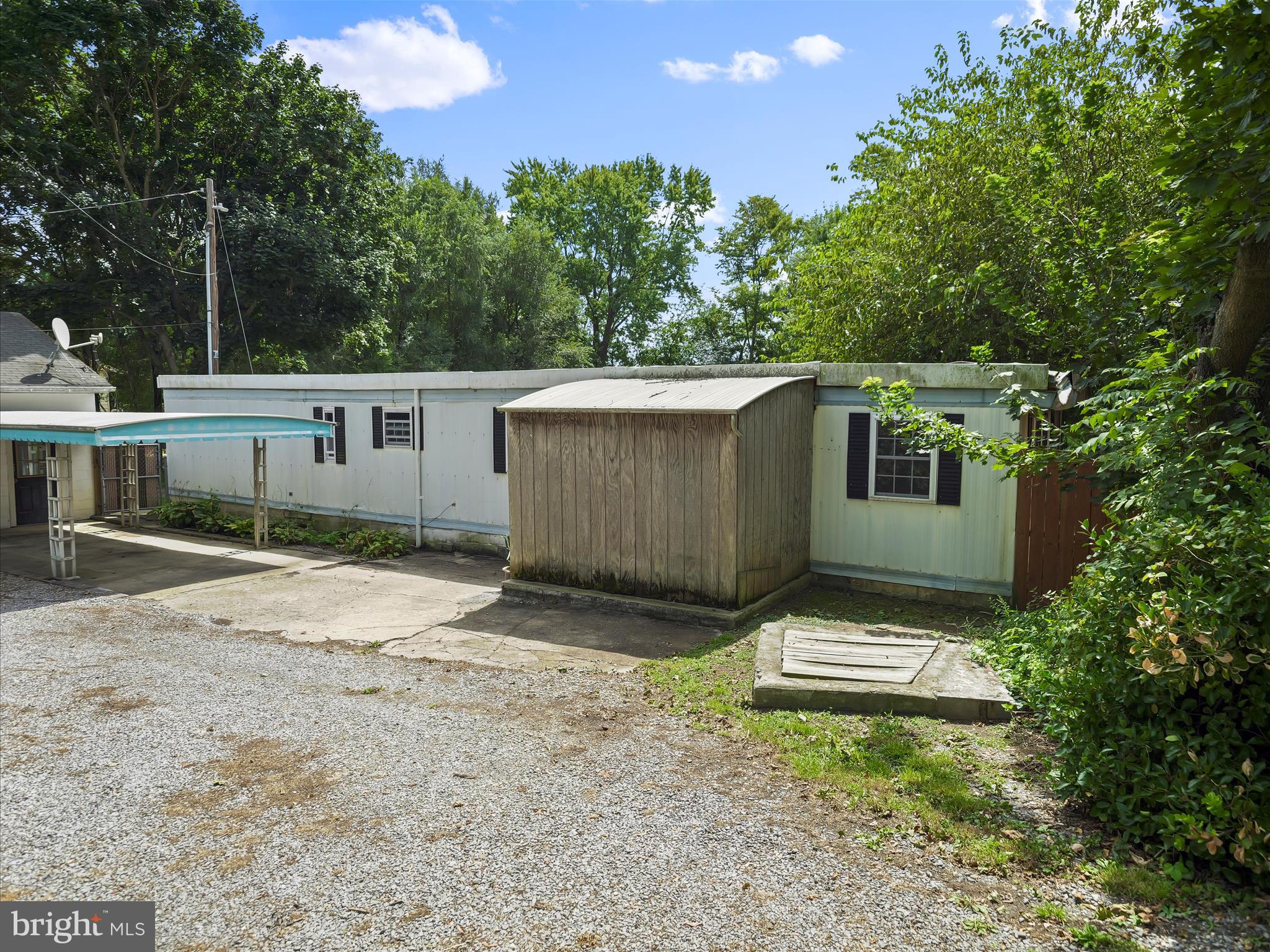 1284 State Line Road Waynesboro, PA 17268 - Photo 1 of 31 Front