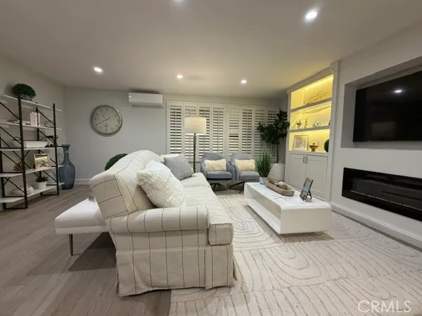 $688,000 | 2305 Via Puerta, Laguna Woods, CA 92637