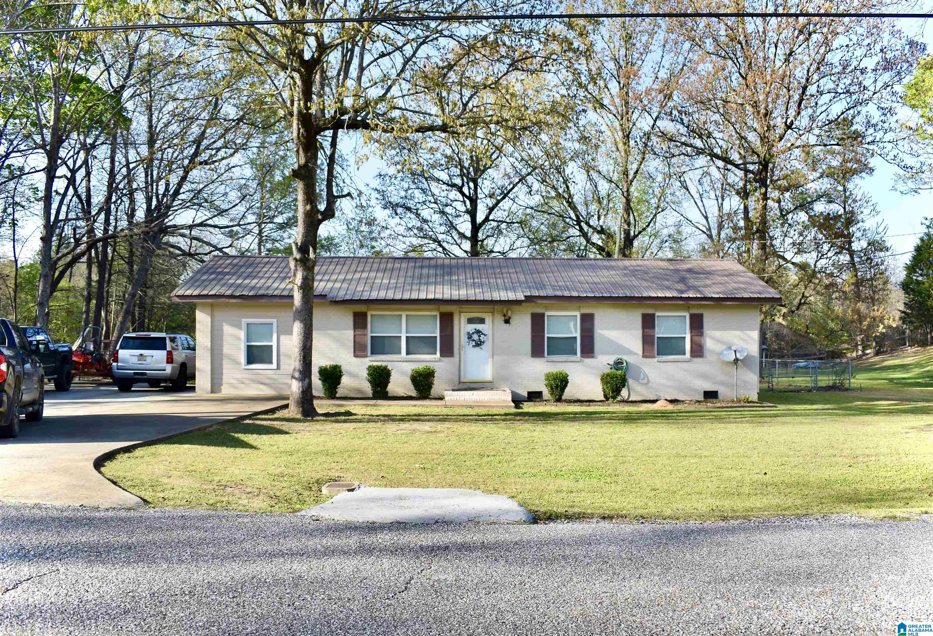 176 Rocky Road Sylacauga, AL 35151 - Photo 1 of 20 Gallery Image 1