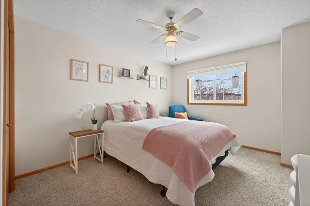 $199,900 | 4065 Wilshire Circle, Unit 8, Shoreview, MN 55126