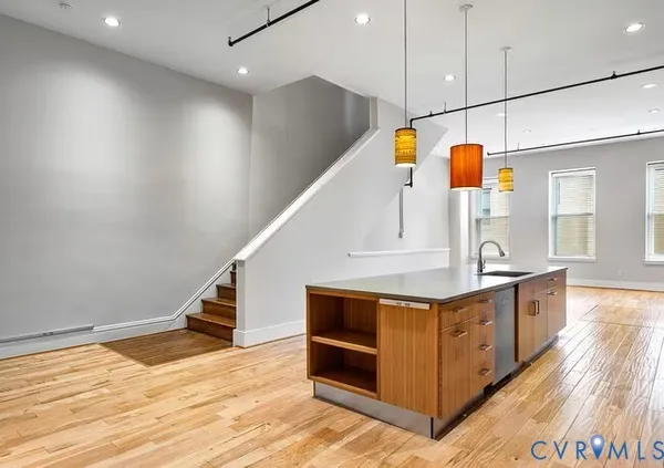 $2,950 | 105 East Broad Street, Unit 2B, Richmond, VA 23219