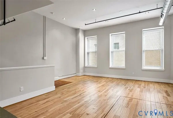 $2,950 | 105 East Broad Street, Unit 2B, Richmond, VA 23219