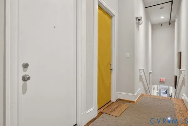 $2,950 | 105 East Broad Street, Unit 2B, Richmond, VA 23219