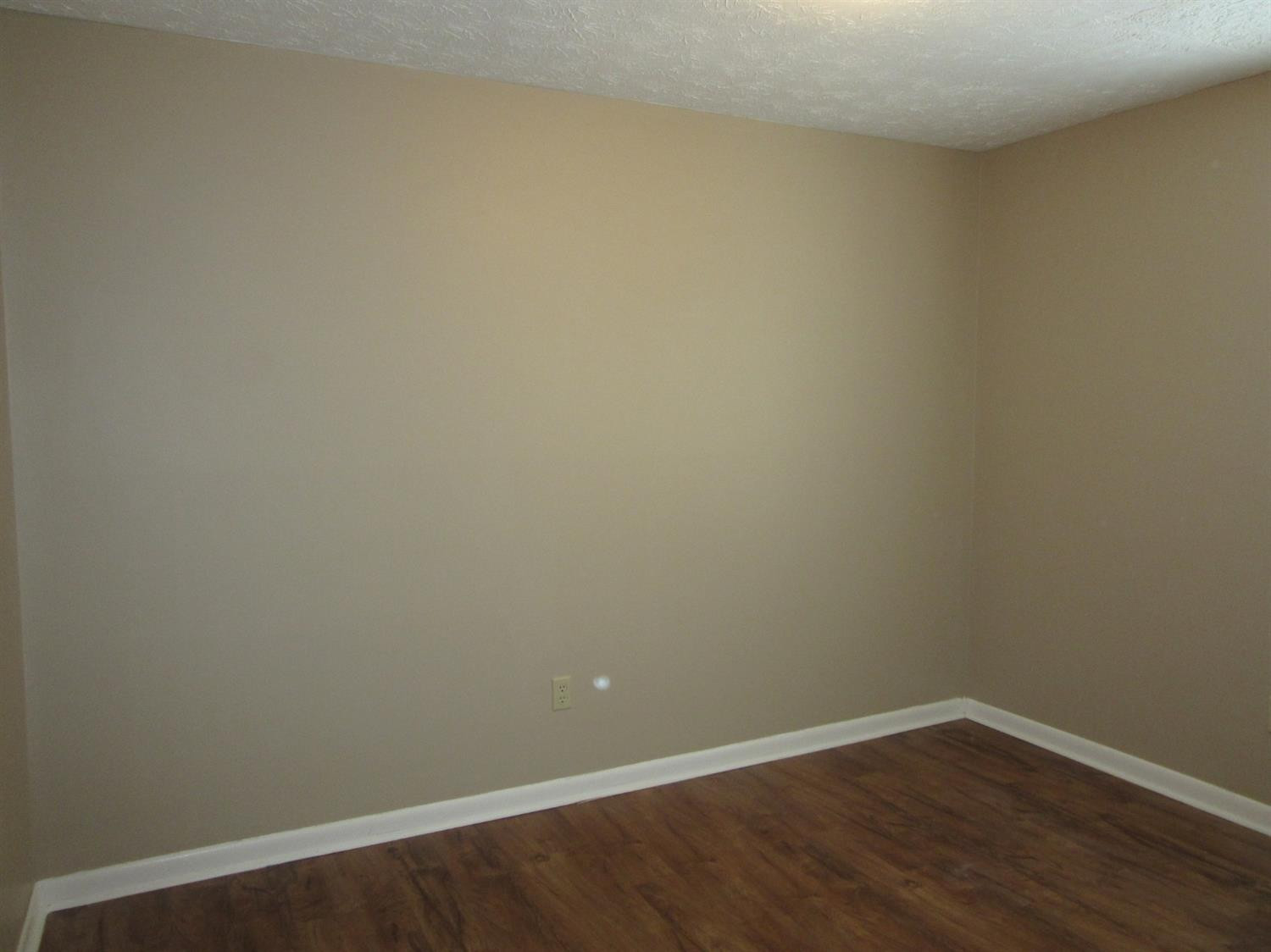 225 Hill N Dell Road Paris, KY 40361 - Photo 13 of 52 Listing Photo