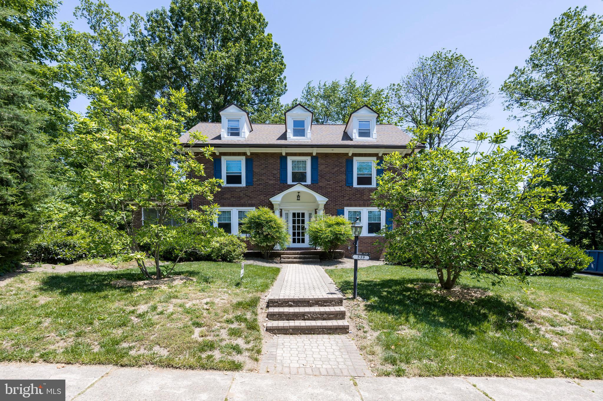 539 Beverly Boulevard Upper Darby, PA 19082 - Photo 2 of 33