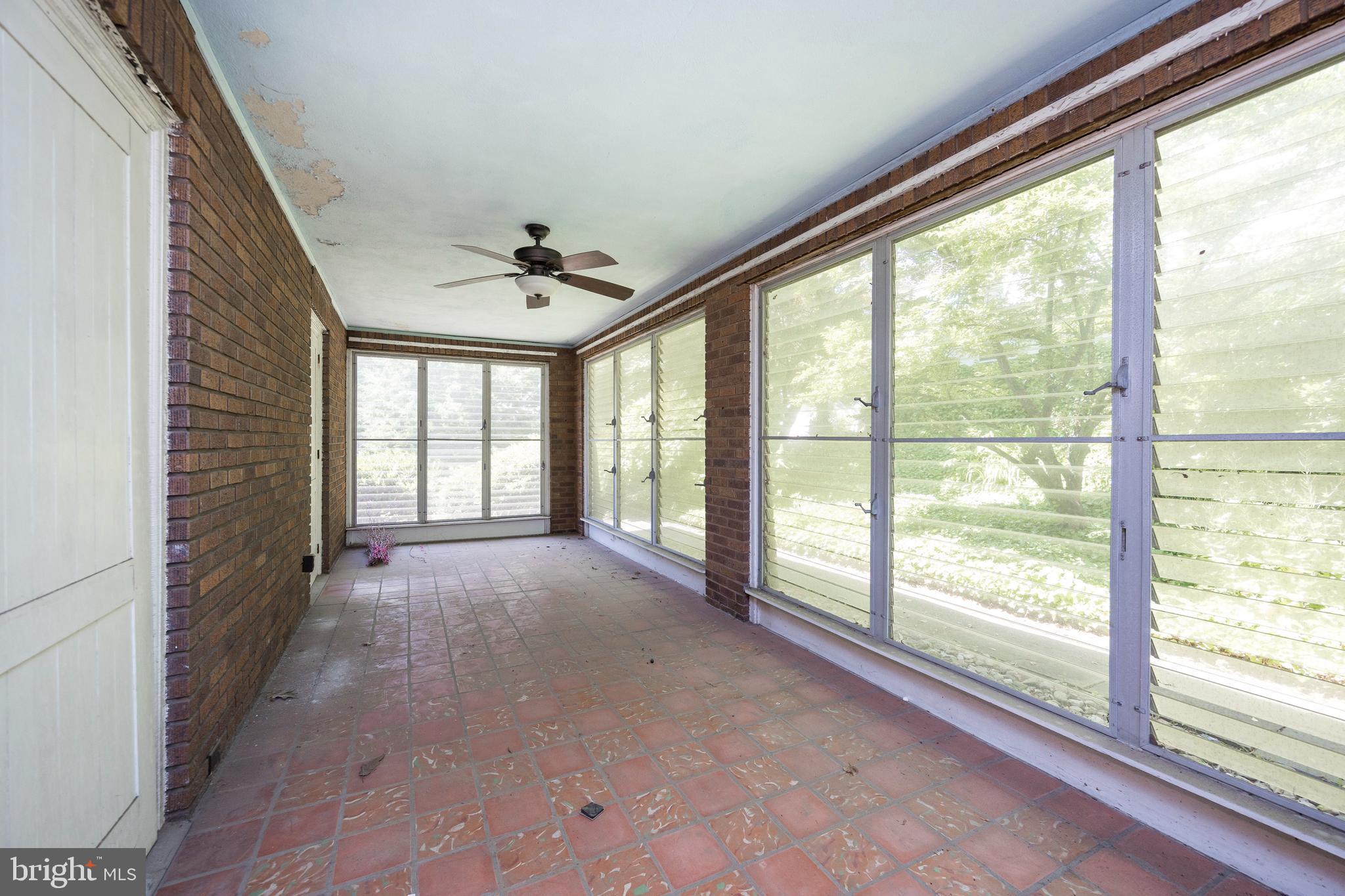 539 Beverly Boulevard Upper Darby, PA 19082 - Photo 28 of 33