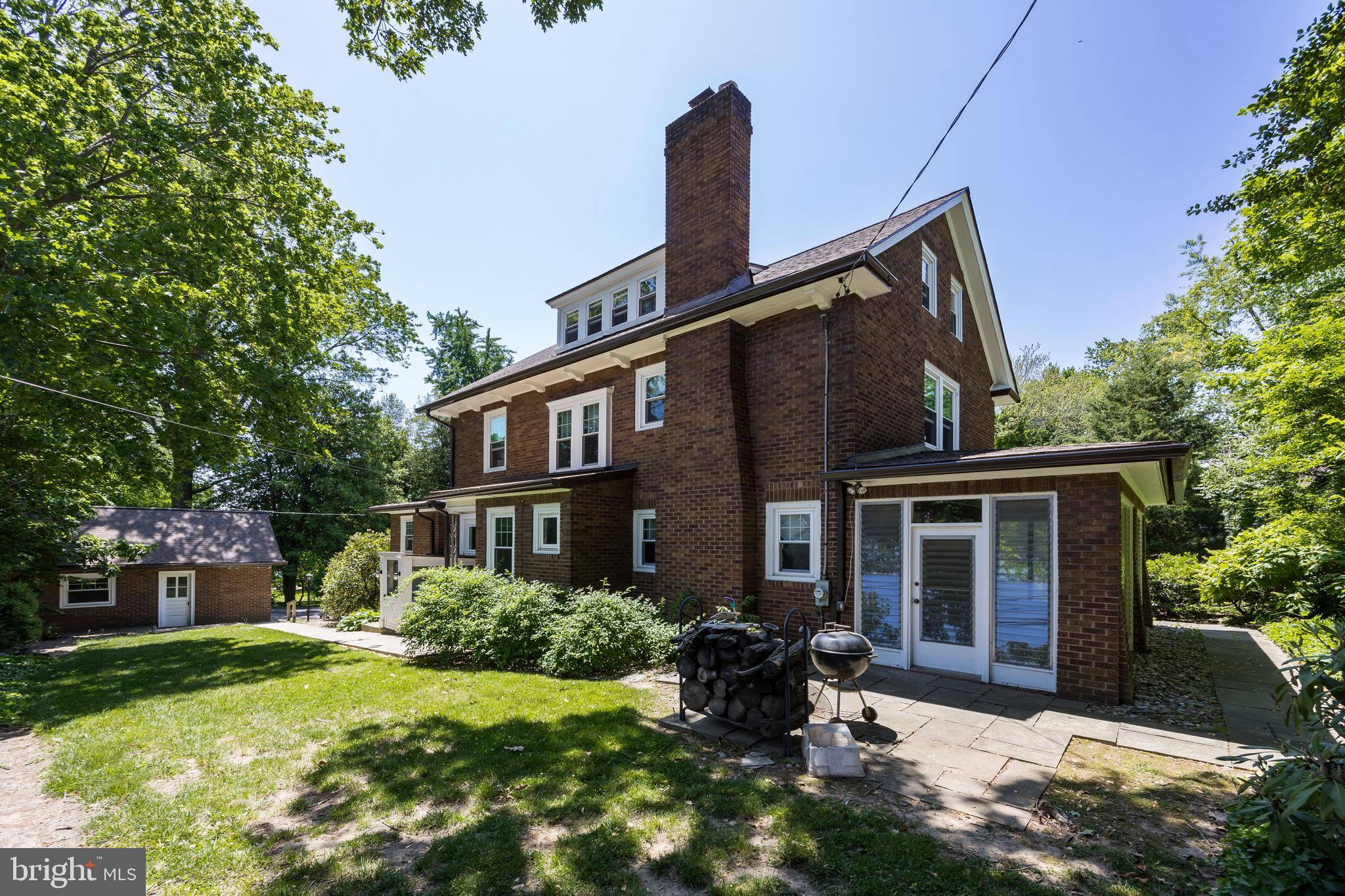 539 Beverly Boulevard Upper Darby, PA 19082 - Photo 4 of 33