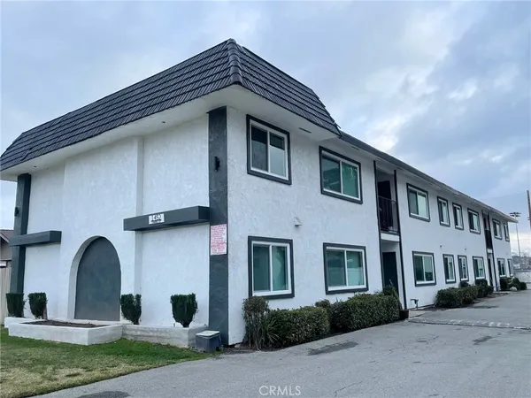 $2,200 | 1452 3rd Street, Unit 6, La Verne, CA 91750