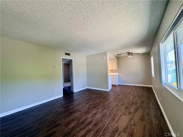 $2,200 | 1452 3rd Street, Unit 6, La Verne, CA 91750