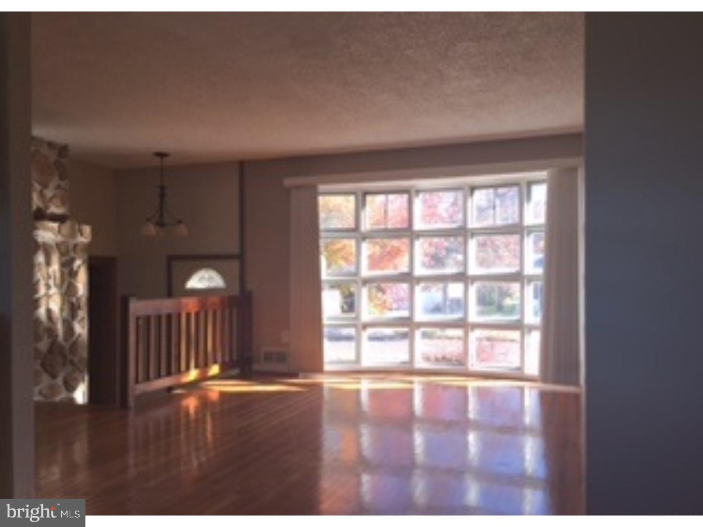 124 Meadowlark Road Stratford, NJ 08084 - Photo 2 of 15