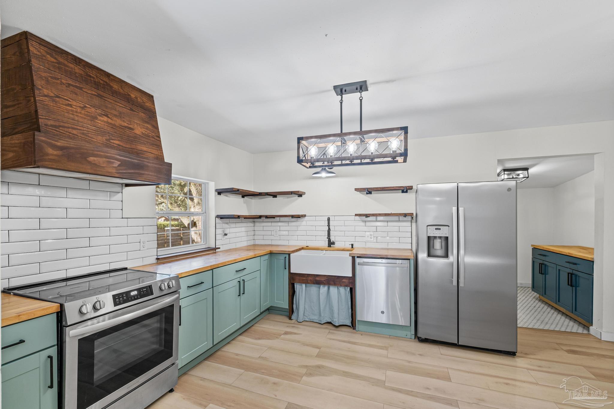 5324 Cathy Street Milton, FL 32583 - Photo 11 of 33