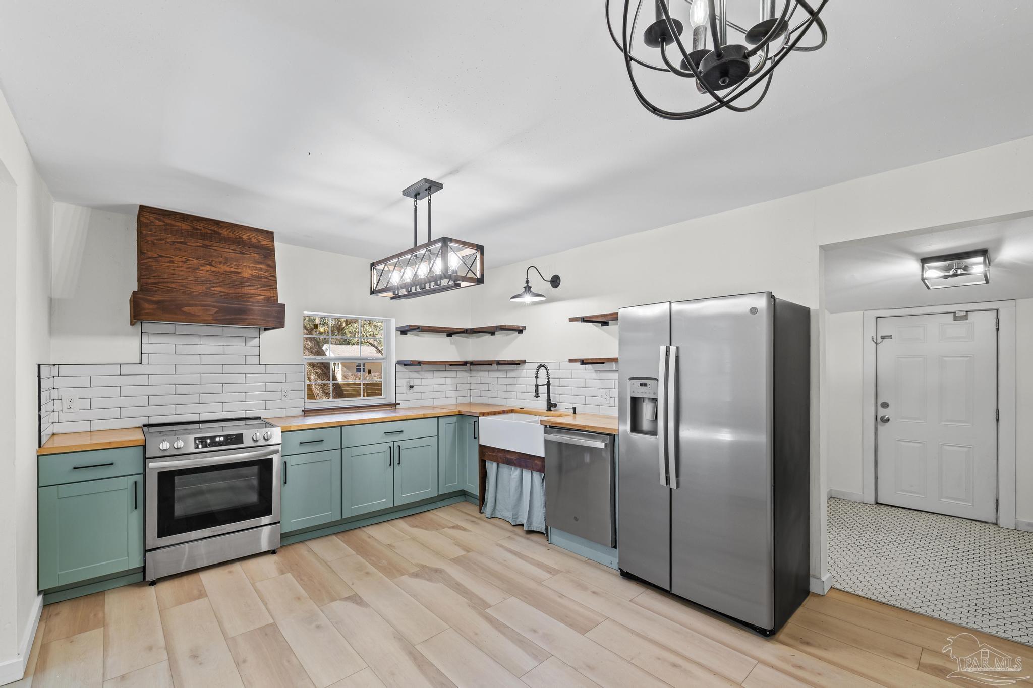 5324 Cathy Street Milton, FL 32583 - Photo 12 of 33