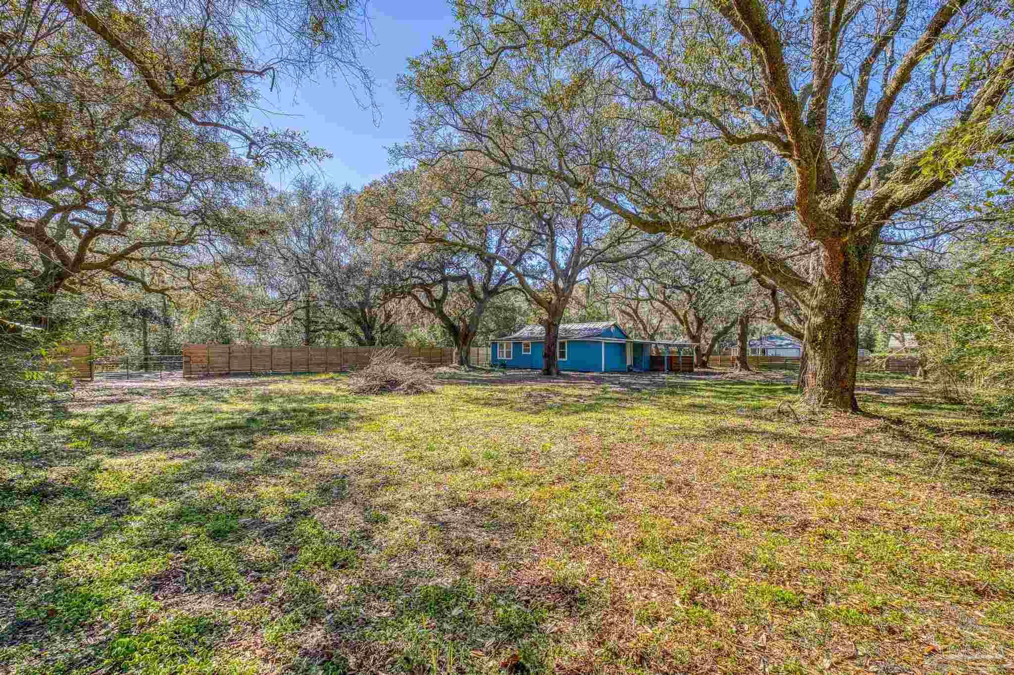 5324 Cathy Street Milton, FL 32583 - Photo 31 of 33