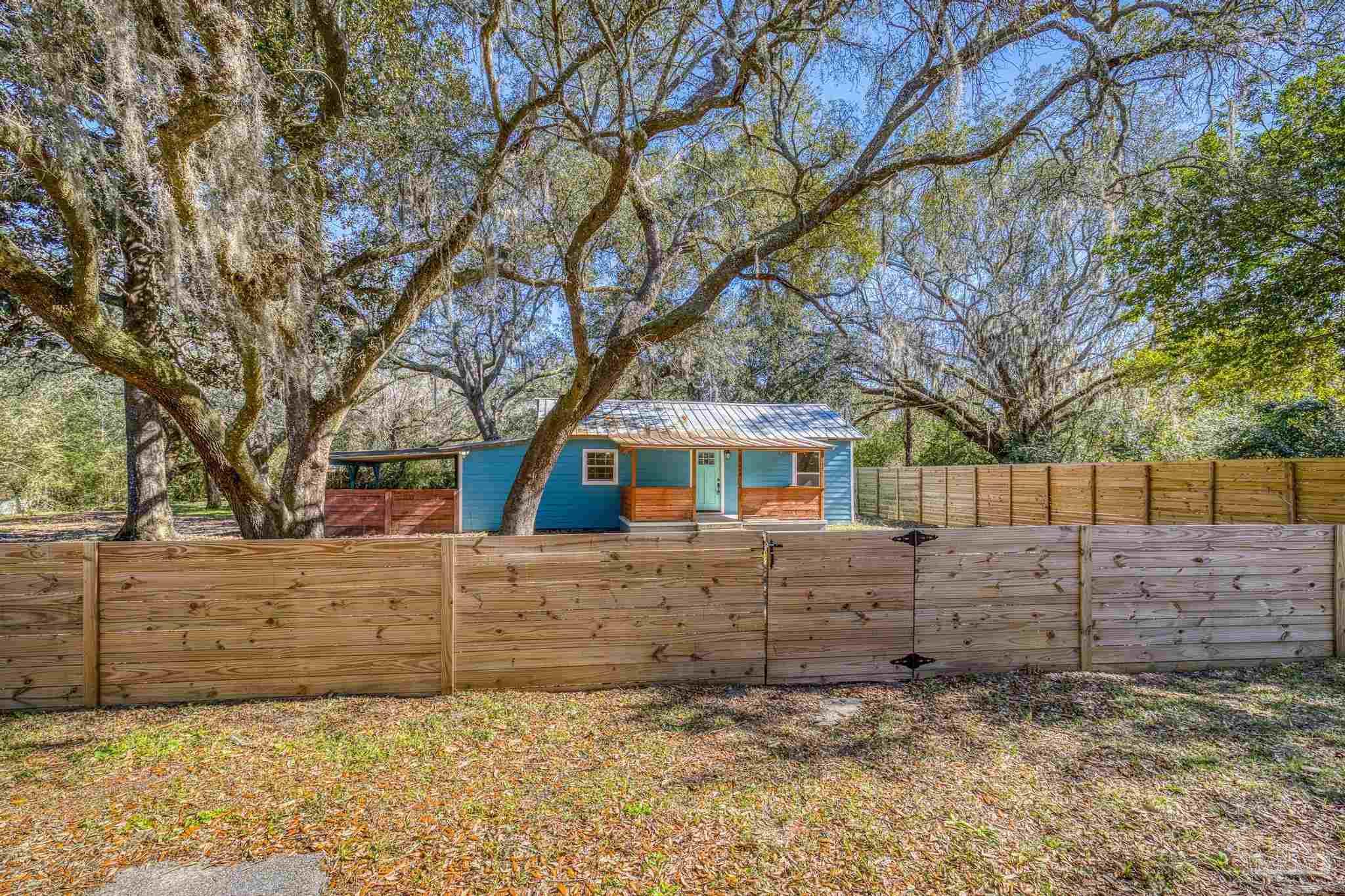 5324 Cathy Street Milton, FL 32583 - Photo 5 of 33