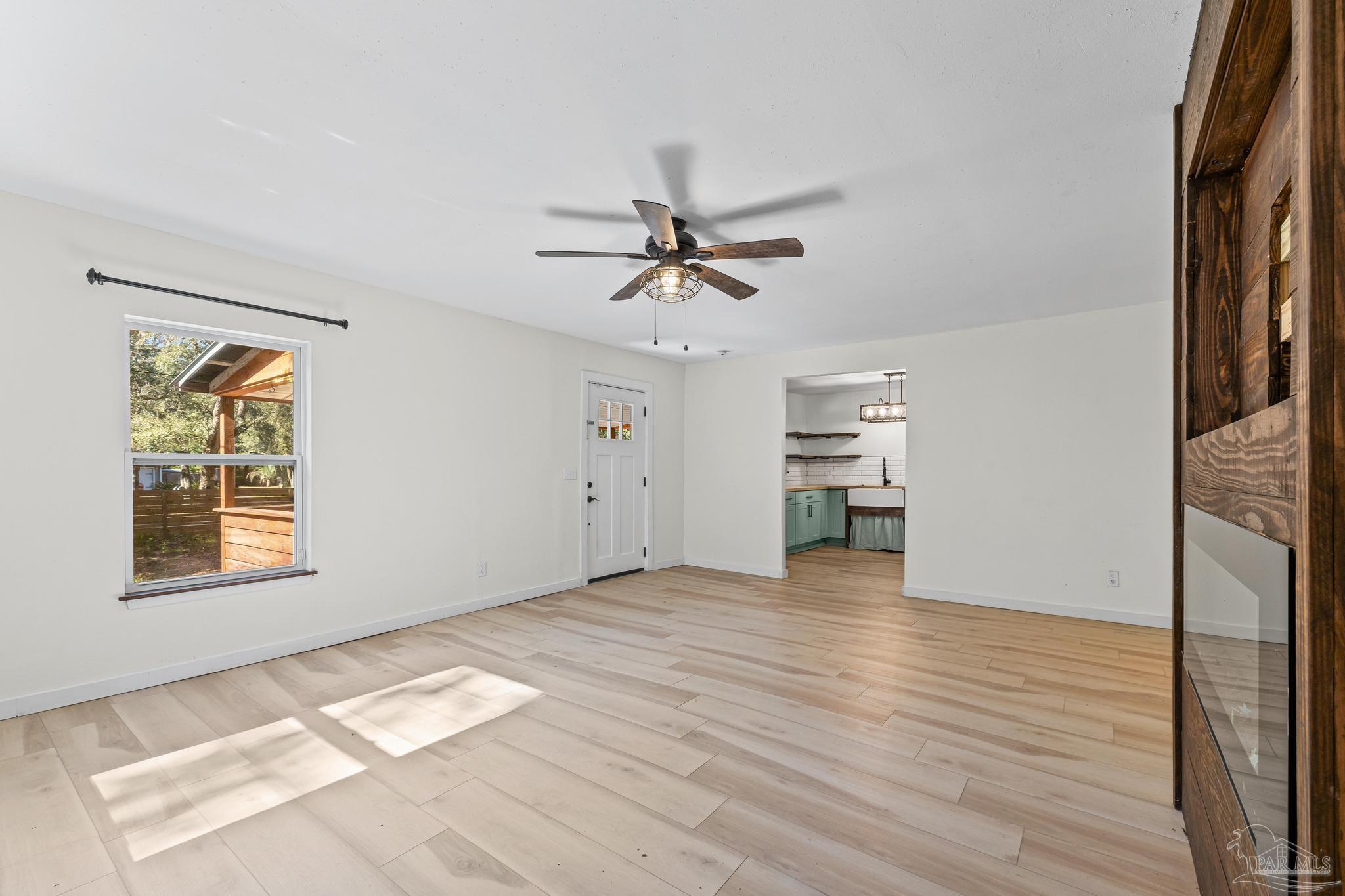 5324 Cathy Street Milton, FL 32583 - Photo 9 of 33