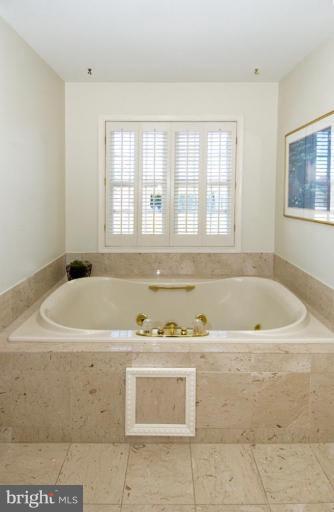 3200 Blenheim Road Phoenix, MD 21131 - Photo 11 of 19 Master Bath