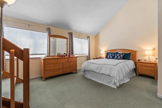 $375,000 | 5 Lynn Drive, Merrimack, NH 03054