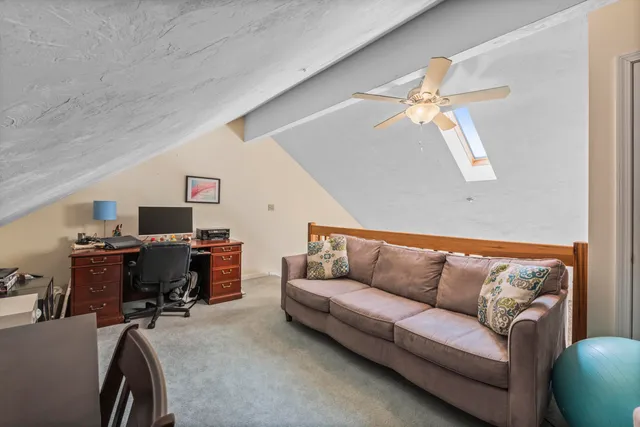 $375,000 | 5 Lynn Drive, Merrimack, NH 03054