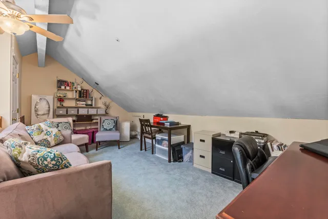 $375,000 | 5 Lynn Drive, Merrimack, NH 03054