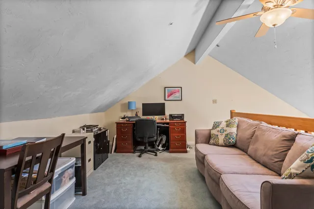 $375,000 | 5 Lynn Drive, Merrimack, NH 03054