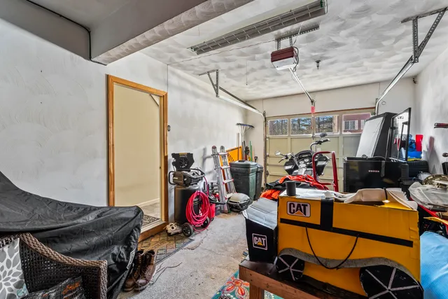 $375,000 | 5 Lynn Drive, Merrimack, NH 03054