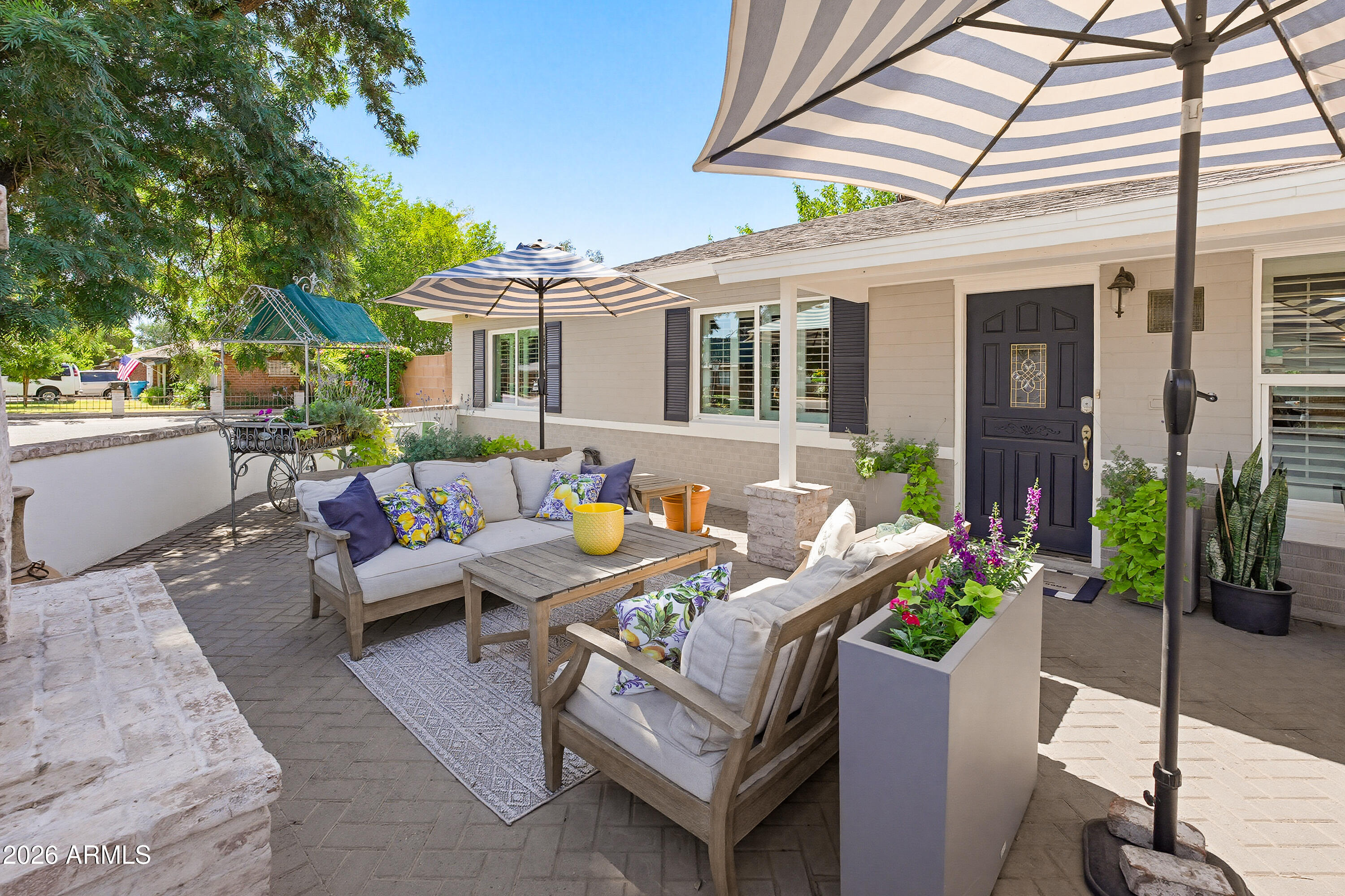 1603 West Rovey Avenue Phoenix, AZ 85015 - Photo 7 of 39 Front Patio