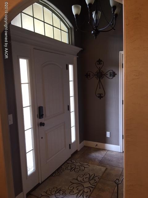 7303 Rochester Drive Amarillo, TX 79118 - Photo 2 of 20 a view of an entryway