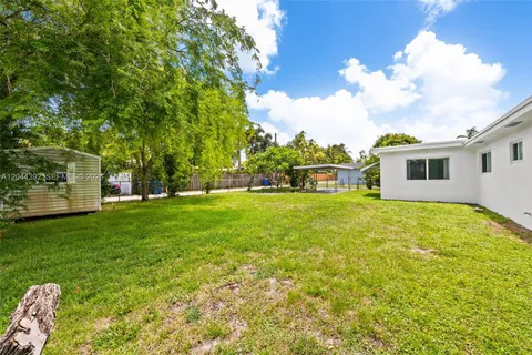 $650,000 | 733 North Rainbow Drive, Hollywood, FL 33021