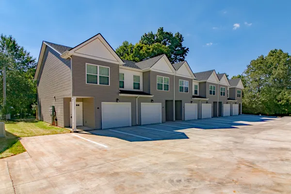 $3,400,000 | 1960 Batts Lane, Clarksville, TN 37042