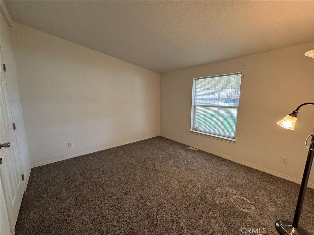 26362 Community Boulevard Barstow, CA 92311 - Photo 14 of 34 Bedroom 1