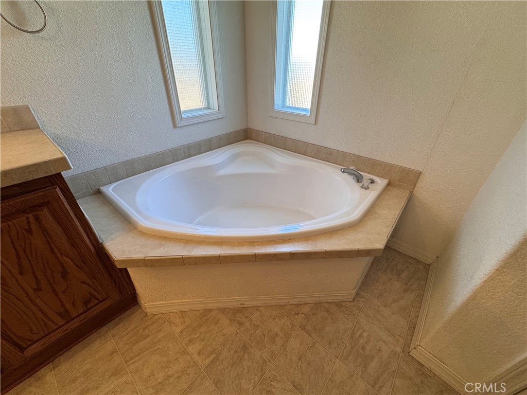 26362 Community Boulevard Barstow, CA 92311 - Photo 25 of 34