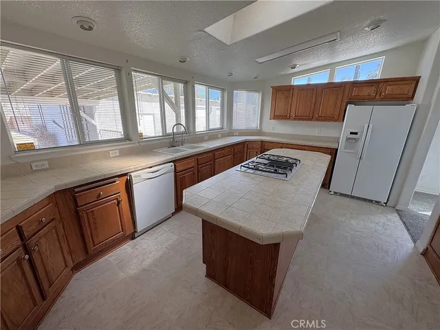 $429,900 | 26362 Community Boulevard, Barstow, CA 92311