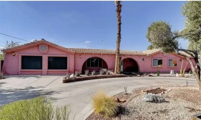 $4,950 | 6880 Edna Avenue, Las Vegas, NV 89146