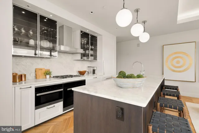 $819,900 | 300 International Drive, Unit 2308, Baltimore, MD 21202