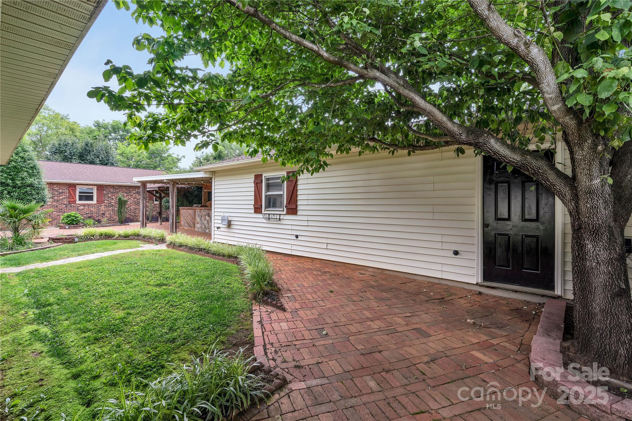 268 State Rd S-42-4322 Chesnee, SC 29323 - Photo 36 of 44 a view of a house with a backyard