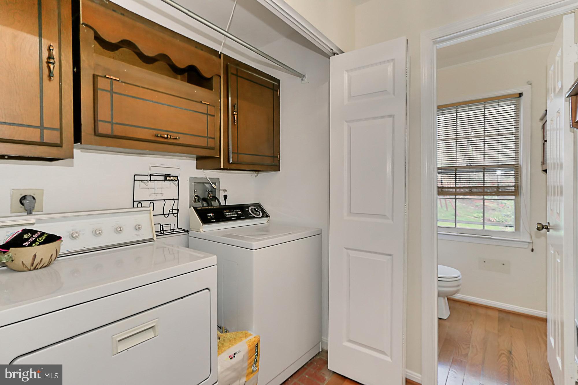 8146 Viola Street Springfield, VA 22152 - Photo 29 of 43 Gallery Image 29