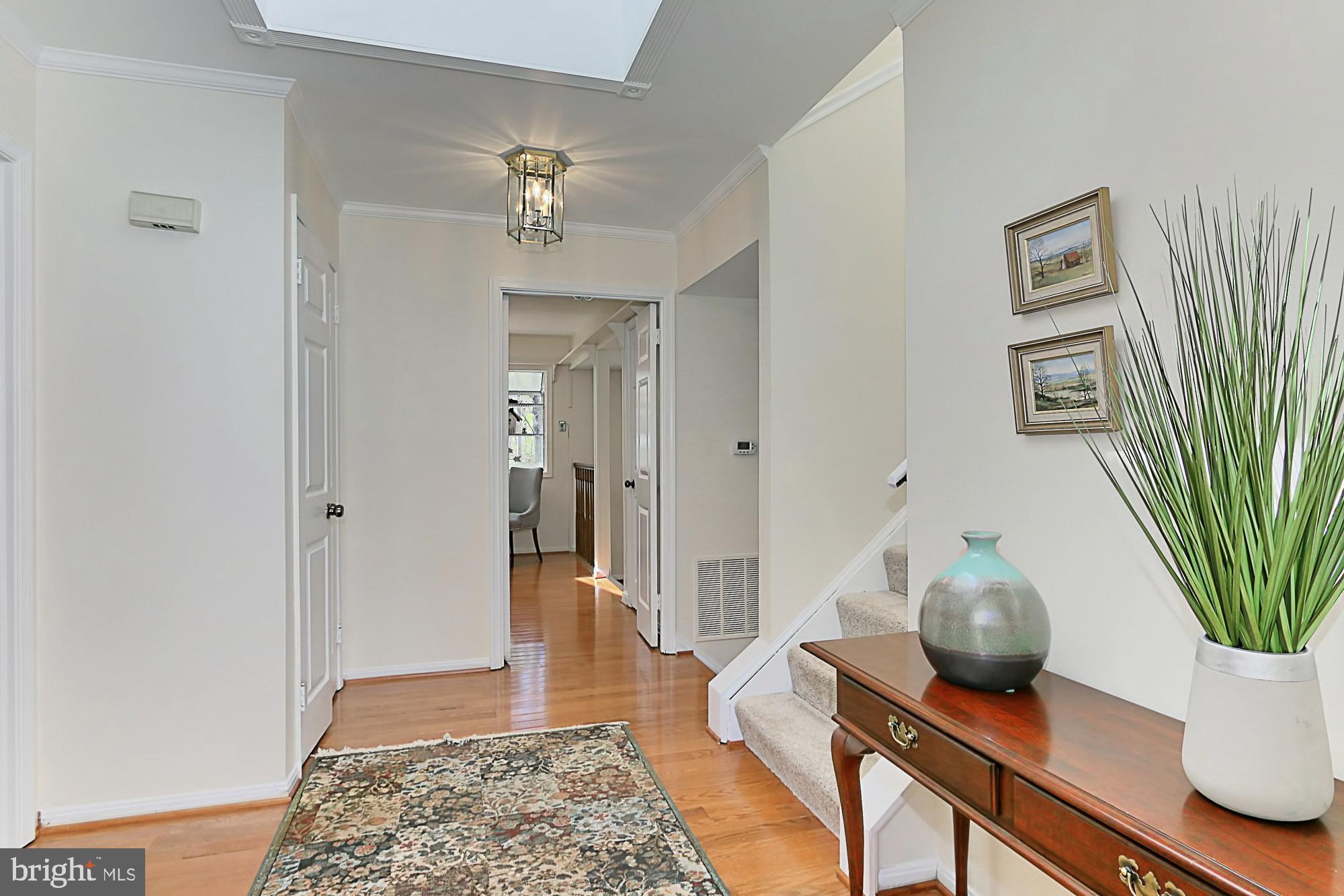 8146 Viola Street Springfield, VA 22152 - Photo 4 of 43 Gallery Image 4