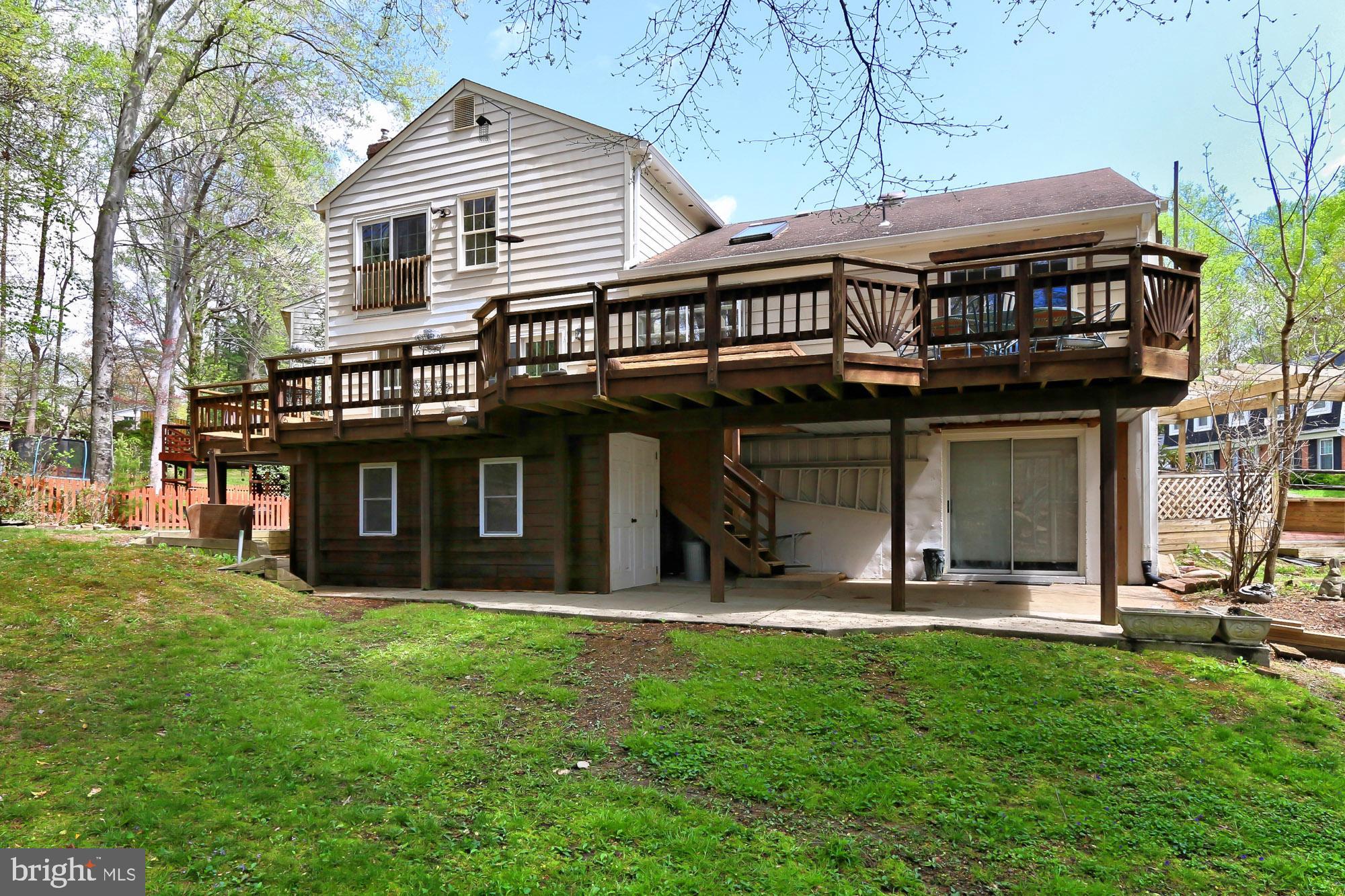 8146 Viola Street Springfield, VA 22152 - Photo 41 of 43 Gallery Image 41