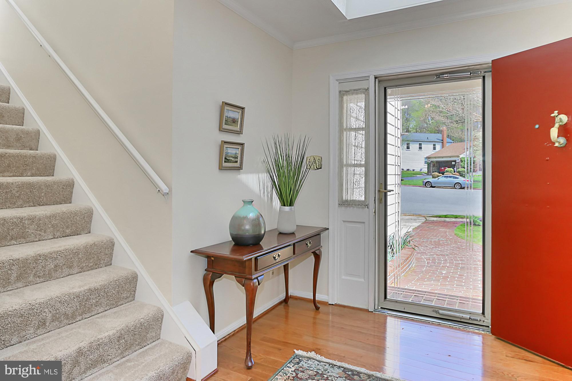 8146 Viola Street Springfield, VA 22152 - Photo 8 of 43 Gallery Image 8